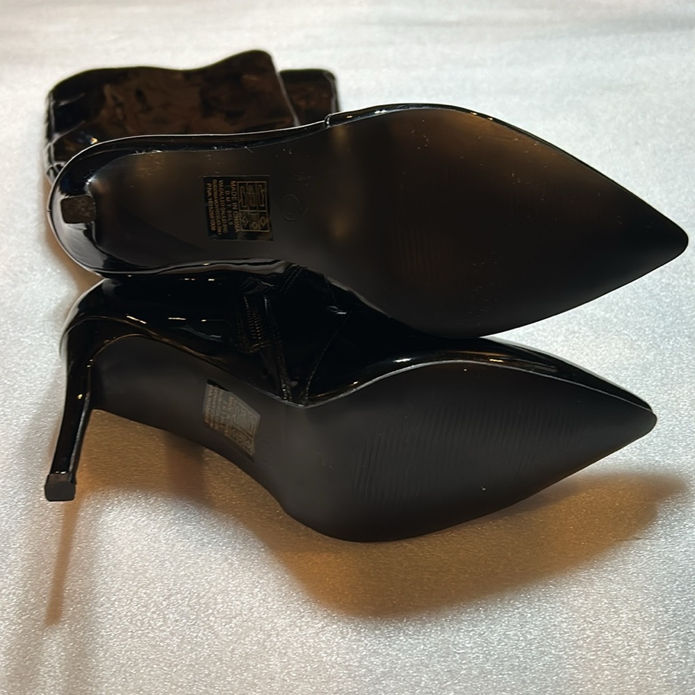 Black Patent Knee-High Stiletto Boots - Picture 3 of 6